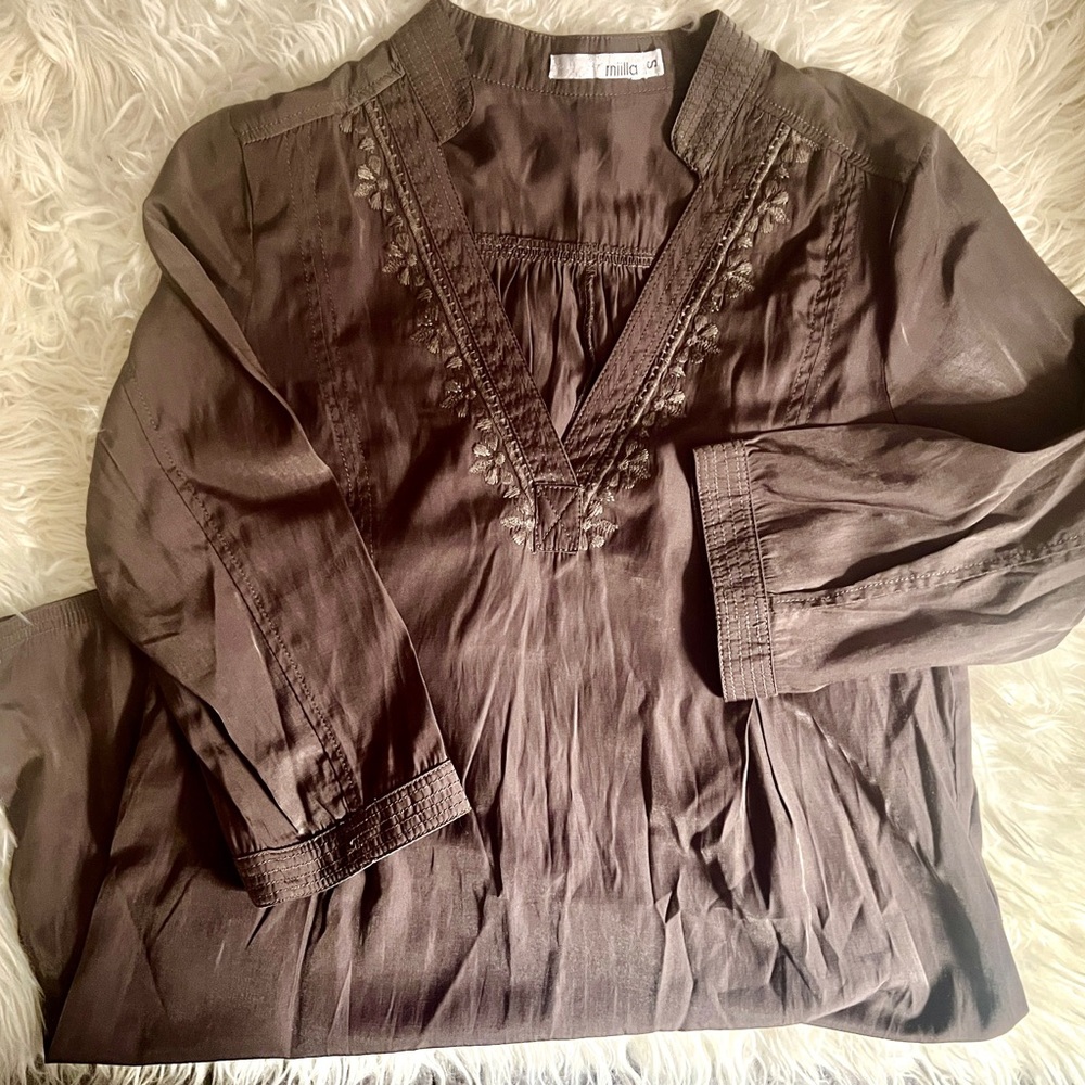 Miilla Charcoal Grey Embroidered Tunic Dress! Sz S! Cute and chic!